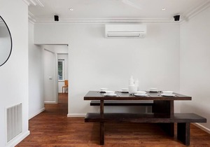 McCrae perfect family home, walk to the beach, chill by the fire. Free wine and