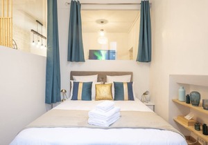 Meslay - Two Bedroom Apartment, Sleeps 4