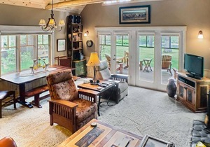 Metolius River Resort Cabin 9 - Luxurious cabin on the Metolius River w/
