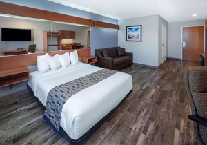 Microtel Inn & Suites by Wyndham Tracy