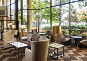 Minutes to Beale Street! On-Site Restaurant and Bar, Pet-Friendly Property