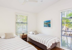 Mobys Beach House #25