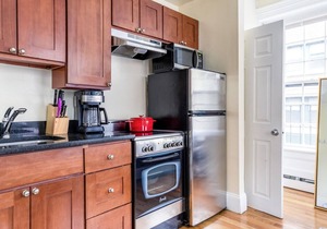 Mod Beacon Hill Studio w/ W/D, near MA State House, by Blueground