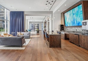 Mod Gold Coast 1BR w/Gym, nr. Magnificent Mile & the L, by Blueground