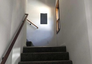 Modern 3 Bedroom near downtown w yard