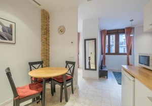 Modern Apartment close to City Centre