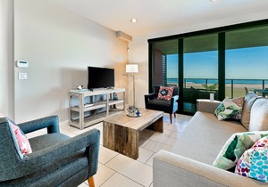 Modern Beachfront Condo w/Spacious Balcony, Views, A/C - Dogs OK