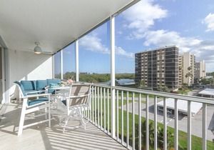 Modern, bright Vanderbilt beach condo with views at Delnor-Wiggins State Park