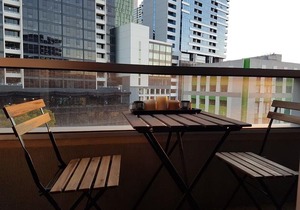 Modern Cbd Apartment - Free Secure Parking And Wifi