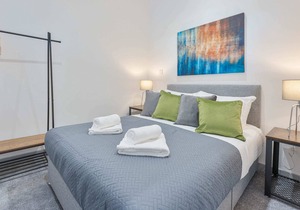 Modern & Cosy 1 Bedroom Apartment, Dudley