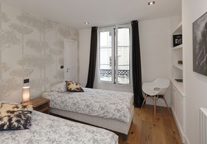 Modern family apartment for 6 people in Saint-Germain-des-Prés