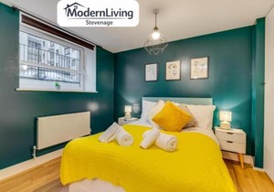 Modern Living Stevenage 1 bed apartment Town Centre Tesco at Doorstep up to 4 people