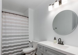 Modern loft downtown White Salmon #11