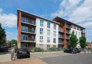 Modern lovely bedroom close to stations in East London, zone 2