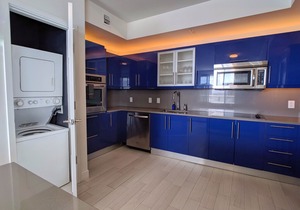 Modern Luxury Beach Hotel Large 2 Bedroom with Views + 4 Private Balconies