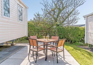 Modern open plan caravan with one double with en suite W.