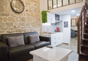 Modern Tasty Saint Germain Latin Quarter