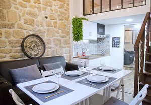 Modern Tasty Saint Germain Latin Quarter