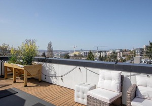 Modern Townhome in Seattle's Central District with Rooftop