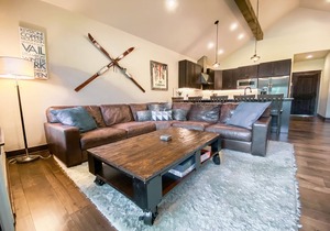 Modern Townhome | Slope View | Private Hot tub