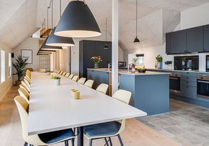 Modernly equipped holiday home with activity room, pool, whirlpool and sauna