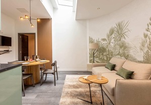 Monsigny VI - Two Bedroom Apartment, Sleeps 5