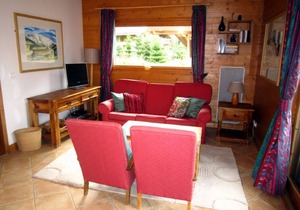 MontrocB - 3 bedroom apartment, calm setting with spectacular Mont Blanc views
