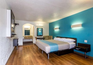 Motel 6 Bryan/College Station