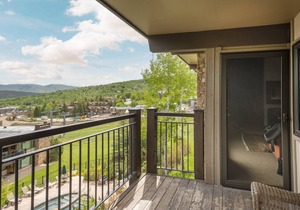 Mountain Views in Snowmass! Balcony W/Grill, Wood FP, Pool, Hot Tubs, Parking & Elevator Access
