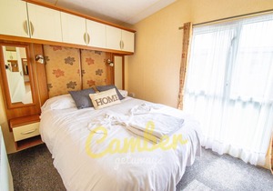 MP503 - Camber Sands Holiday Park - Sleeps 8 - Large Gated Decking - Amazing views over marshes and