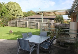 Mum's At Cowes the perfect budget friendly famo;y getaway.