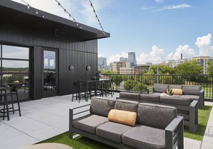 Muse | Contemporary condo in central location with rooftop lounge & central AC