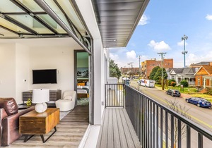 Muse | Sleek & stylish condo with central AC, full kitchen & fitness room