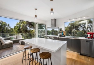 Narani Way I Walk to Beach I Pet Friendly