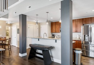 NEAR DOWNTOWN LARGE CONDO Sleeps 8 ~ 4BR With Private Balconies ~ 3 Full Baths