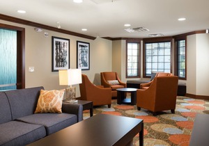 Near Ohio State University | Pool Access & Free Breakfast Buffet