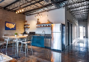 Nelson Inn - The Four Top, 201