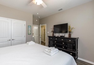 Nemo Cay Resort D142K Poolside