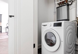 New build City of London 2BR w/ Concierge, nr Tower Hill, by Blueground