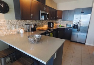 New downtown penthouse 1 bedroom with unblock view by Stampede BMO Saddle dome