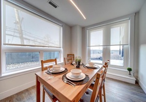 New Luxurious Modern 2BR Condo Sleeps 5 Coffee, AC, WIFI