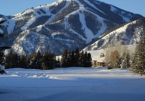 NEW REMODEL! 1 bedroom condo. This is the best location in Ketchum!