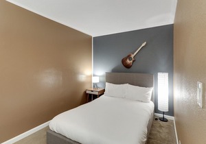 ❤️NEW! Ultra sleek 5 min to SFO, BART, Train