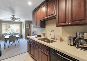 ❤️NEW! Ultra sleek 5 min to SFO, BART, Train