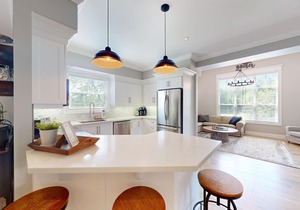 Newly renovated retreat w/open layout, shared pool & near the Village