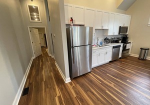 Newly Renovated Apartment IDEAL 4 LONG STAYS Close to Downtown Lafayette Square