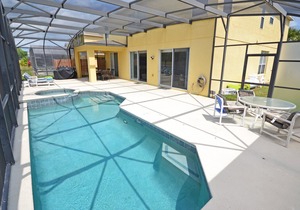 Newly updated 6 bedroom pool home in Kissimmee - Spa and games room