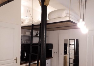 Nice area of 20m² of BATIGNOLLES