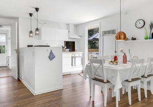 Nice home in Aakirkeby with WiFi