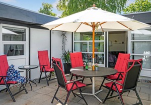 Nice home in Augustenborg with WiFi